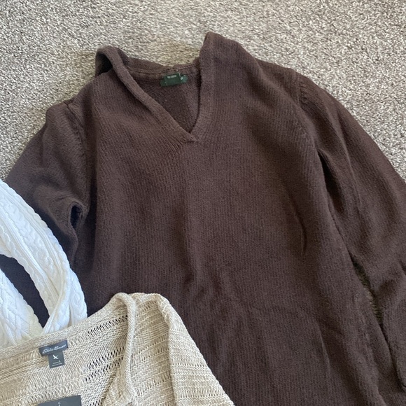 Sweaters - Picture 3 of 4